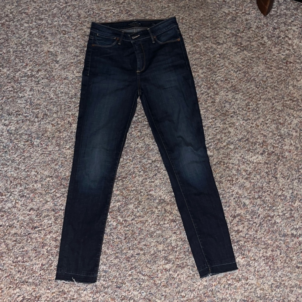 Lucky Brand Size 6- Hayden Skinny. Good pre owned condition!!